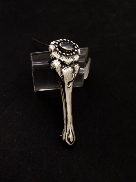 Art nouveau  830 silver brooch